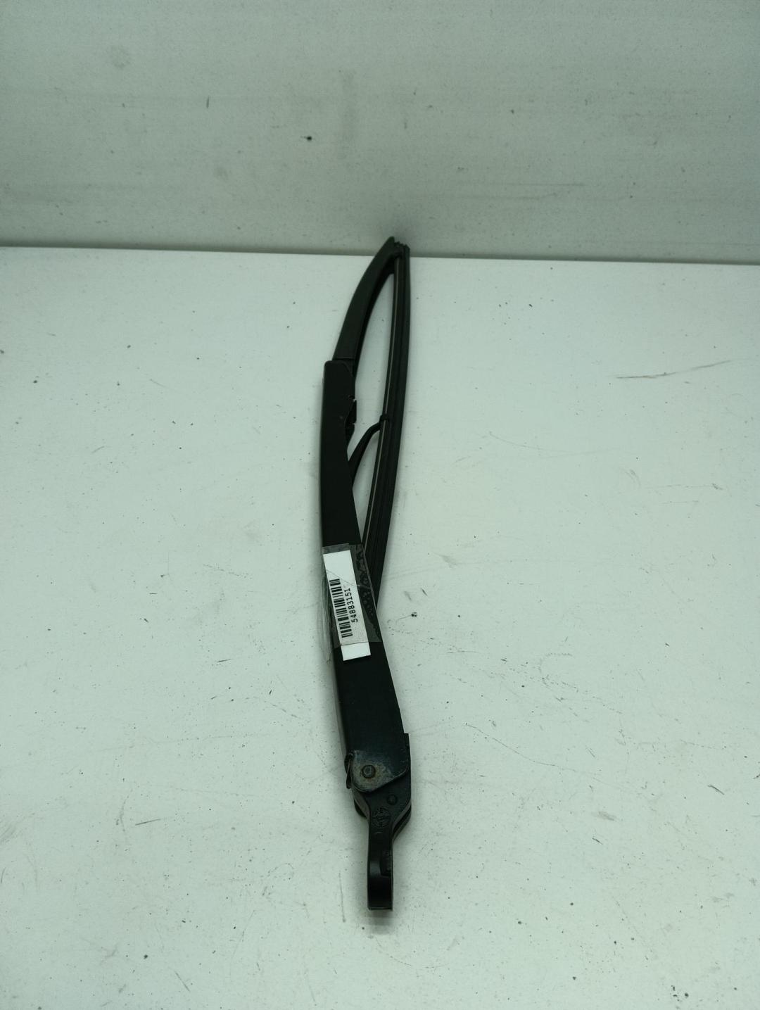 Щеткодержатель (поводок стеклоочистителя) задний Volkswagen Fox 2005, 1.2 л., бензин, МКПП, серый, хетчбэк 3 дв., 5Z0855767
