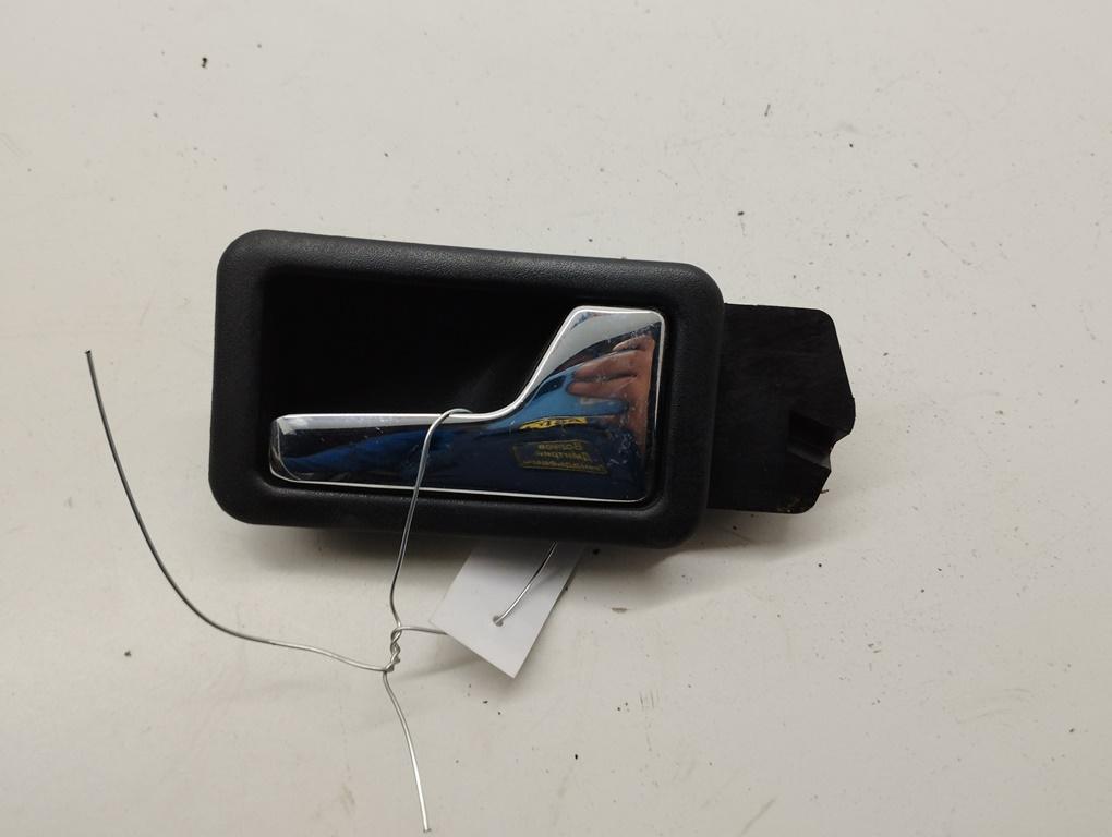 ручка внутренняя передняя правая Audi 80 B3 1991, 1.8 л., бензин, МКПП, красный, седан, 893837020