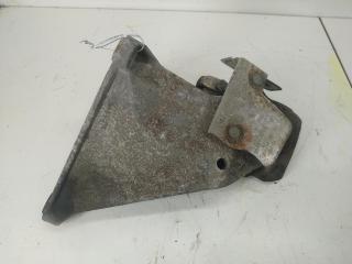 кронштейн двигателя Audi A6 4A/C4 1997, 2.5 л., дизель, МКПП, чёрный, универсал, 4A0199312