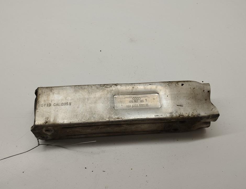 кронштейн переднего бампера Audi A6 C6 2007, 3.0 л., дизель, АКПП, белый, универсал, 4F0807133