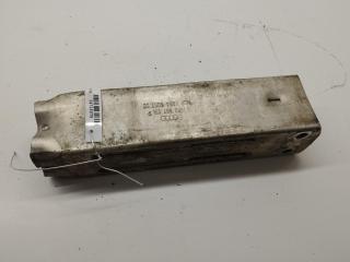 кронштейн переднего бампера Audi A6 4F/C6 2005, 2.7 л., дизель, МКПП, серый, седан, 4F0807134
