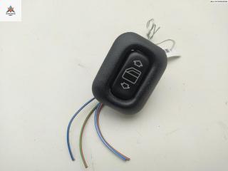 кнопка стеклоподъемника заднего левого Mercedes-Benz C-Класс W202/S202 [рестайлинг] 1997, 1.8 л., бензин, АКПП, серый, седан, 2028208710