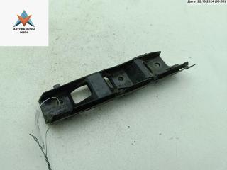 кронштейн переднего бампера Volkswagen Passat B6 2006, 2.0 л., дизель, МКПП, чёрный, универсал, 3C0807184