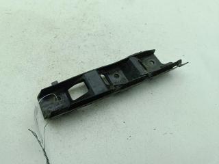 кронштейн переднего бампера Volkswagen Passat B6 2006, 2.0 л., дизель, МКПП, чёрный, универсал, 3C0807184