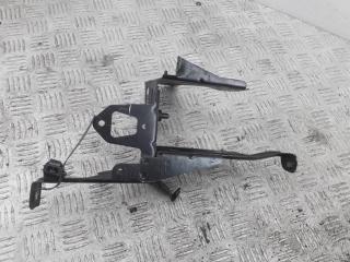 кронштейн (крепление) Volkswagen Passat B5 1999, 1.8 л., бензин, МКПП, серый, универсал, 8E0614119