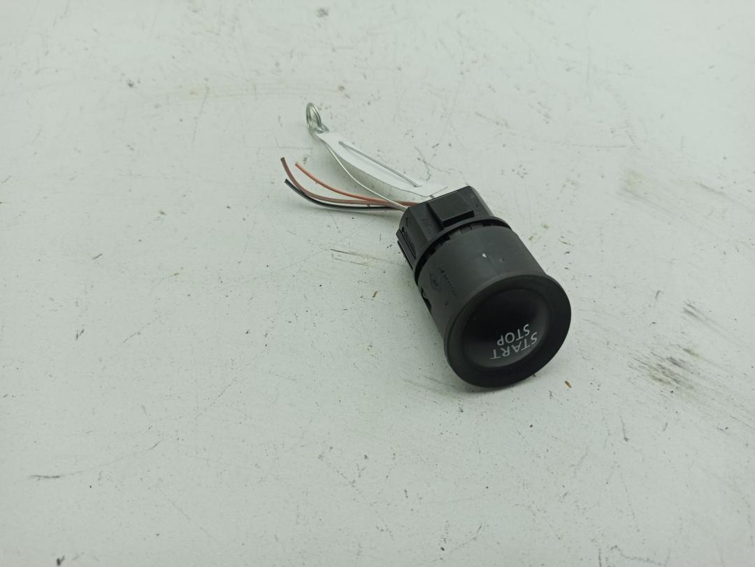 кнопка запуска двигателя Renault Megane II 2006, 1.6 л., бензин, МКПП, зелёный, хетчбэк 5 дв., 407396