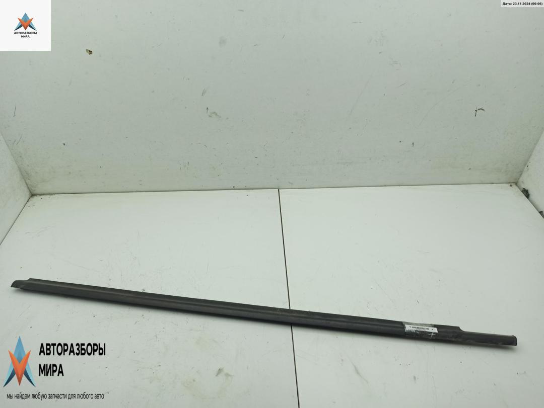 Молдинг стекла двери наружный Renault Laguna 2 поколение 2002, 2.2 л., дизель, МКПП, синий, универсал - фото №1