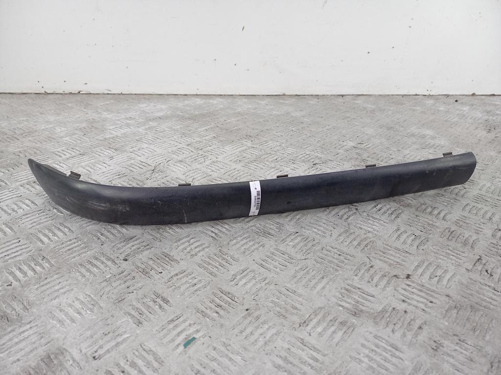 молдинг переднего бампера BMW 3 E46 2002, 1.8 л., бензин, МКПП, серый, универсал, 7030608
