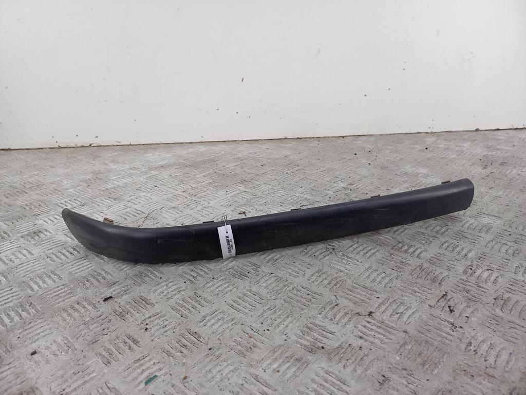 молдинг переднего бампера BMW 3 E46 2000, 2.0 л., бензин, МКПП, чёрный, универсал, 8195290