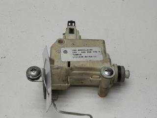 активатор замка багажника Volkswagen Fox 2 поколение [рестайлинг] 2005, 1.2 л., бензин, МКПП, серый, хетчбэк 3 дв.