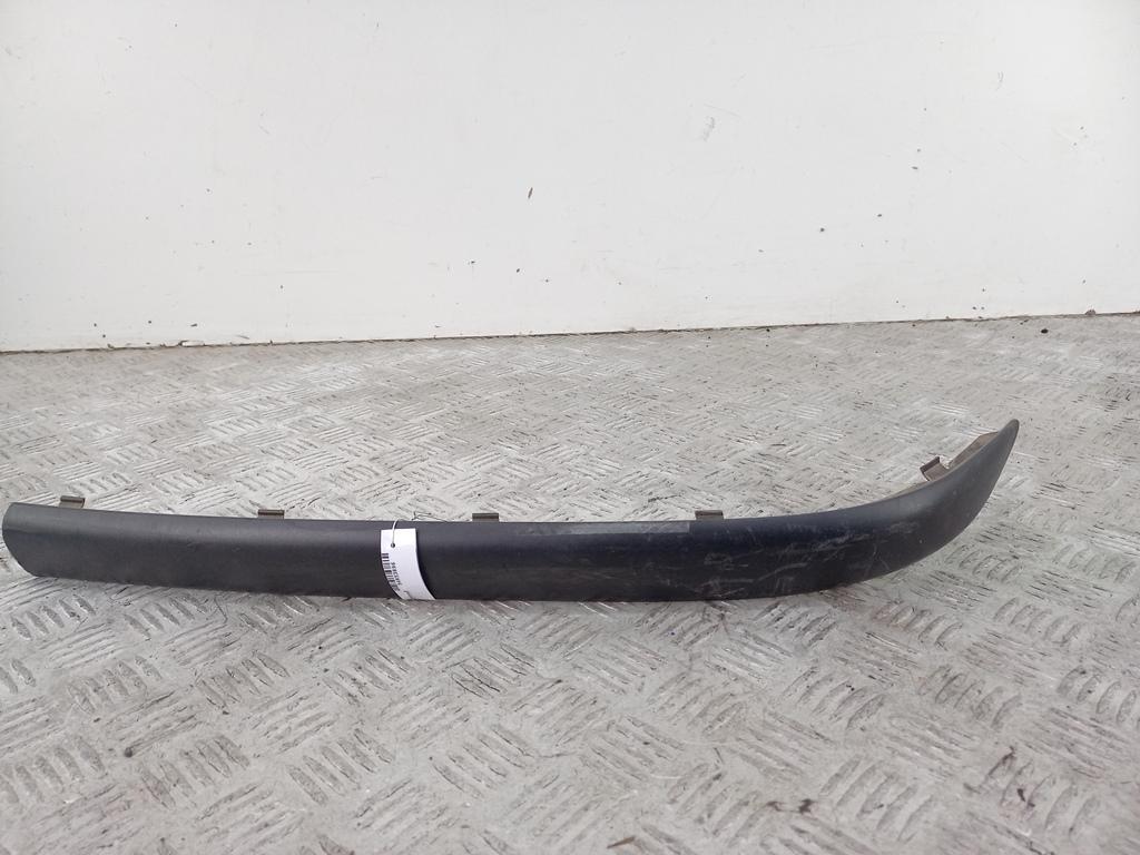 молдинг переднего бампера BMW 3 E46 2002, 1.8 л., бензин, МКПП, чёрный, седан, 7030607