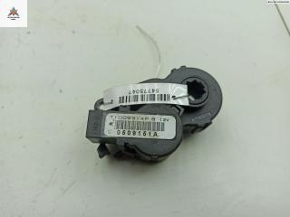 моторчик заслонки печки Peugeot 2008 1 поколение 2015, 1.2 л., бензин, МКПП, чёрный, внедорожник 5 дв., 0509151