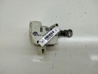 активатор замка багажника Volkswagen Passat B5 1999, 1.9 л., дизель, МКПП, серый, универсал, 3B0862159A