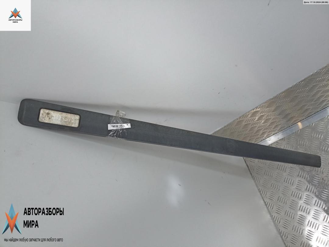 молдинг двери передней левой Opel Astra G 1998, 1.6 л., бензин, МКПП, серый, хетчбэк 5 дв., 90587375 - фото №1