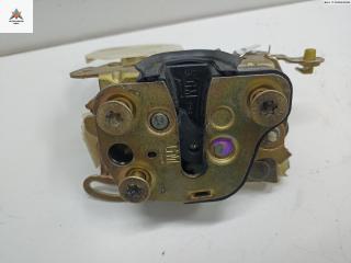 замок двери передней правой Opel Corsa B 1994, 1.4 л., бензин, АКПП, красный, хетчбэк 5 дв.