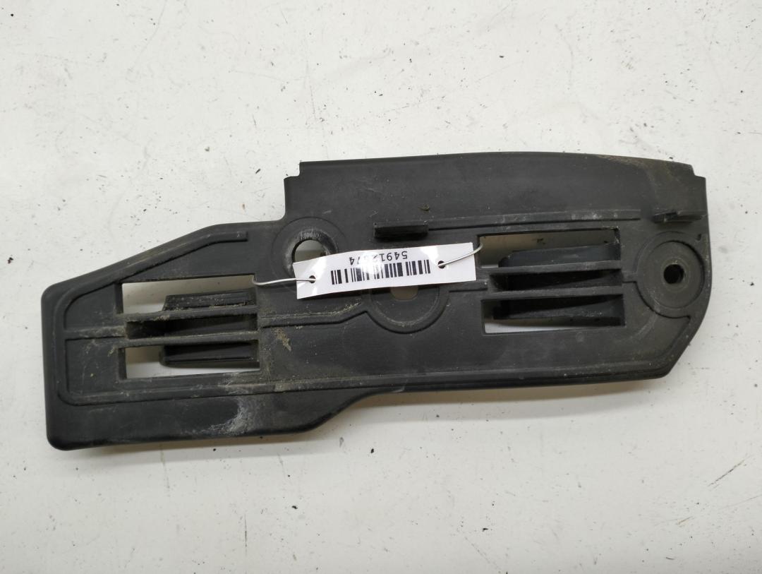 крепление ( кронштейн ) крыла Volkswagen Passat B5+ (GP) 2003, универсал, 3B0807184E