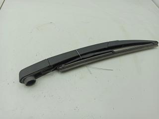 Щеткодержатель (поводок стеклоочистителя) задний Peugeot 2008 1 поколение 2015, 1.2 л., бензин, МКПП, чёрный, внедорожник 5 дв.