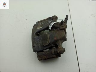 суппорт передний правый Peugeot 2008 1 поколение 2015, 1.2 л., бензин, МКПП, чёрный, внедорожник 5 дв.