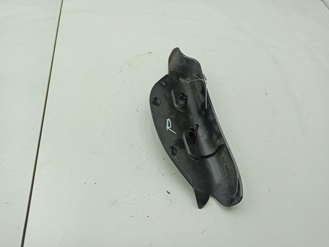 накладка двери (крышки) багажника Peugeot 2008 1 поколение 2015, 1.2 л., бензин, МКПП, чёрный, внедорожник 5 дв., 960260780 - фото №1