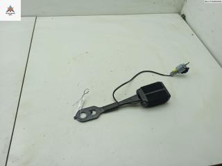 замок ремня безопасности Peugeot 2008 1 поколение 2015, 1.2 л., бензин, МКПП, чёрный, внедорожник 5 дв., 622721100