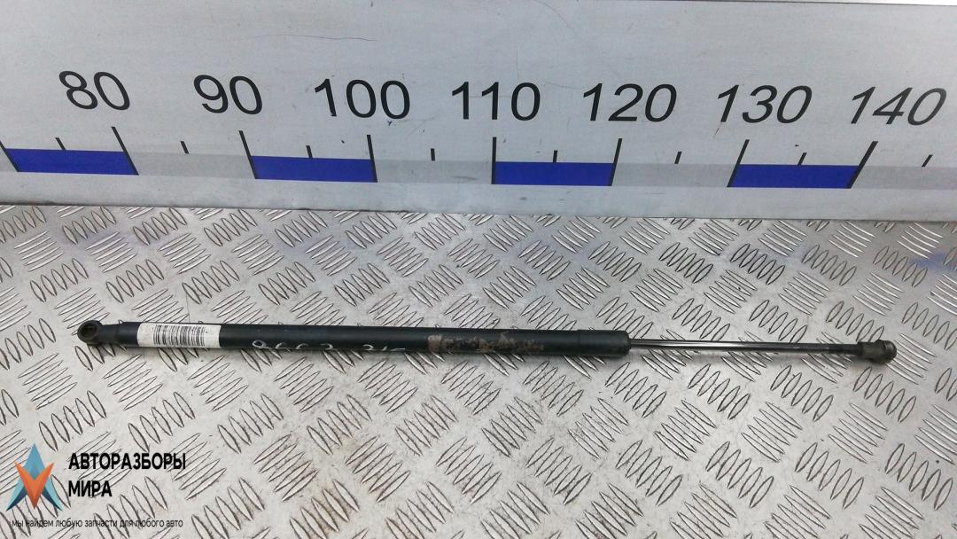 амортизатор крышки багажника (3-5 двери) Nissan Note E11 2008, 1.5 л., дизель, МКПП, хетчбэк 5 дв., 904509U00A, 904509U00C - фото №1