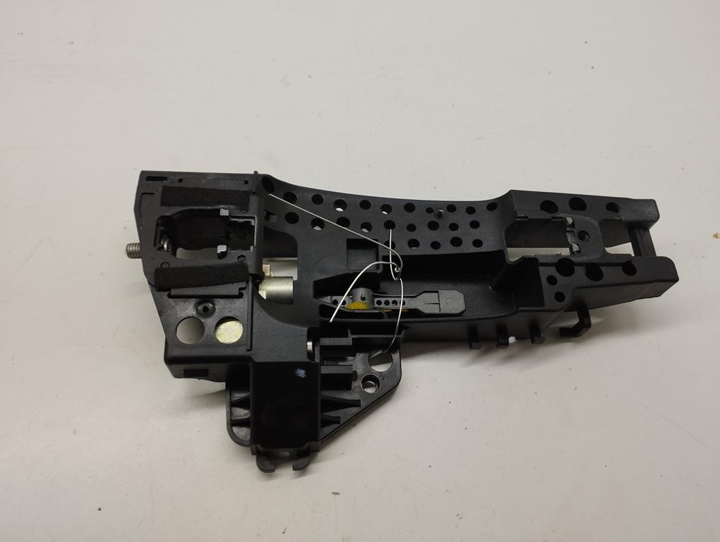 Корпус (держатель) ручки двери передней правой Audi Q3 8U 2012, 2.0 л., дизель, АКПП, серый, внедорожник 5 дв., 8U0837886