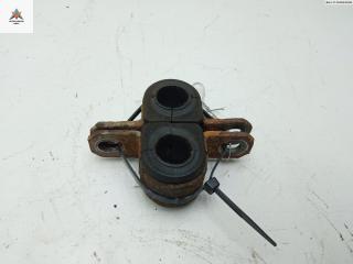 Крепление втулки стабилизатора заднего Mazda 5 CR [рестайлинг] 2007, 1.8 л., бензин, МКПП, серый, минивэн