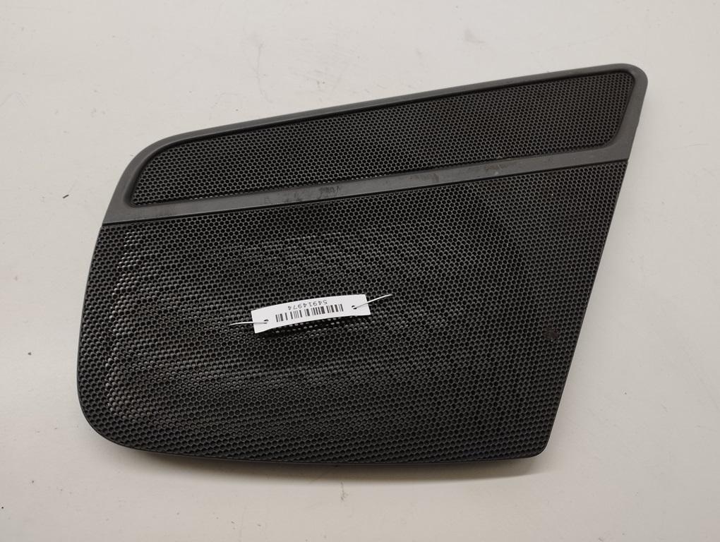 Сетка (решетка) динамика Audi A4 B8 2008, 2.0 л., дизель, МКПП, чёрный, седан, 8K0035419