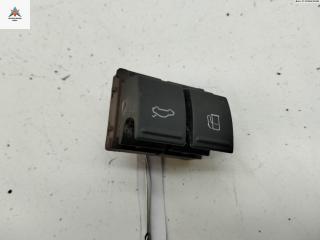 Кнопка открывания лючка топливного бака Volkswagen Passat B6 2007, 2.0 л., дизель, АКПП, серый, универсал, 3C0959903B