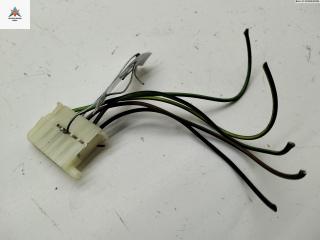 разъем (фишка) проводки Volkswagen Passat B4 1996, 1.6 л., бензин, МКПП, зелёный, универсал, 357955971A