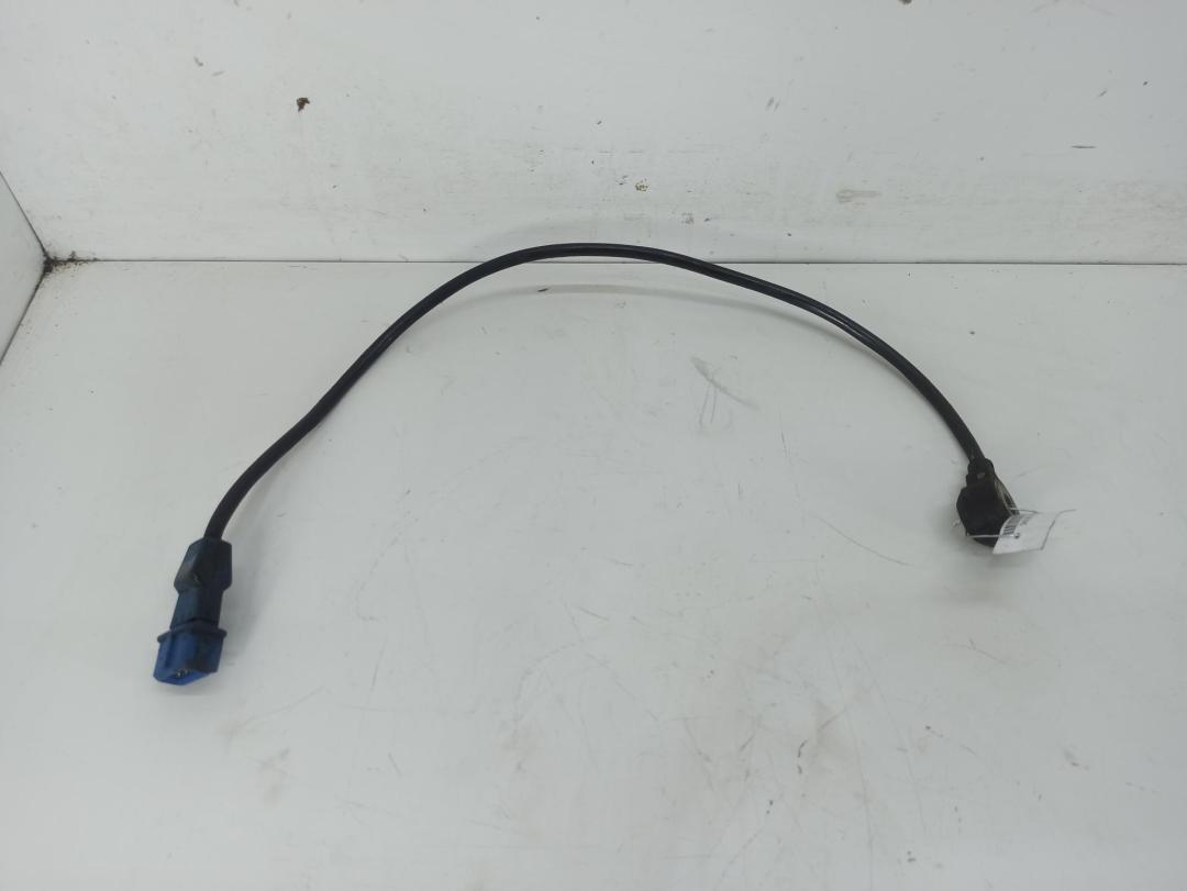 датчик детонации Audi A4 B5 1996, 1.8 л., бензин, АКПП, красный, седан, 054905377G