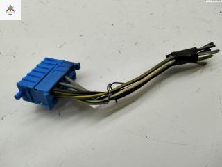 разъем (фишка) проводки Volkswagen Passat B4 1996, 1.6 л., бензин, МКПП, зелёный, универсал, 357959971A