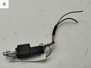 разъем (фишка) проводки Volkswagen Passat B4 1996, 1.6 л., бензин, МКПП, зелёный, универсал, 1H0973131A