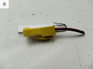 разъем (фишка) проводки Volkswagen Passat B4 1996, 1.6 л., бензин, МКПП, зелёный, универсал, 357915971C