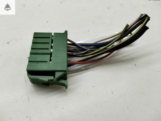 разъем (фишка) проводки Volkswagen Passat B4 1996, 1.6 л., бензин, МКПП, зелёный, универсал, 357971971B