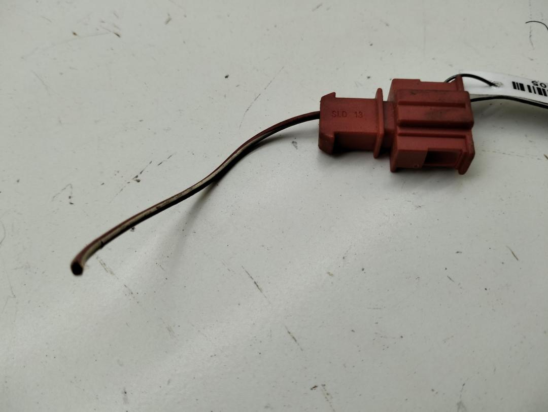 разъем (фишка) проводки Volkswagen Passat B4 1996, 1.6 л., бензин, МКПП, зелёный, универсал, 191972732B
