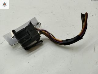 разъем (фишка) проводки Volkswagen Passat B4 1996, 1.6 л., бензин, МКПП, зелёный, универсал, 357906971