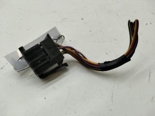 разъем (фишка) проводки Volkswagen Passat B4 1996, 1.6 л., бензин, МКПП, зелёный, универсал, 357906971