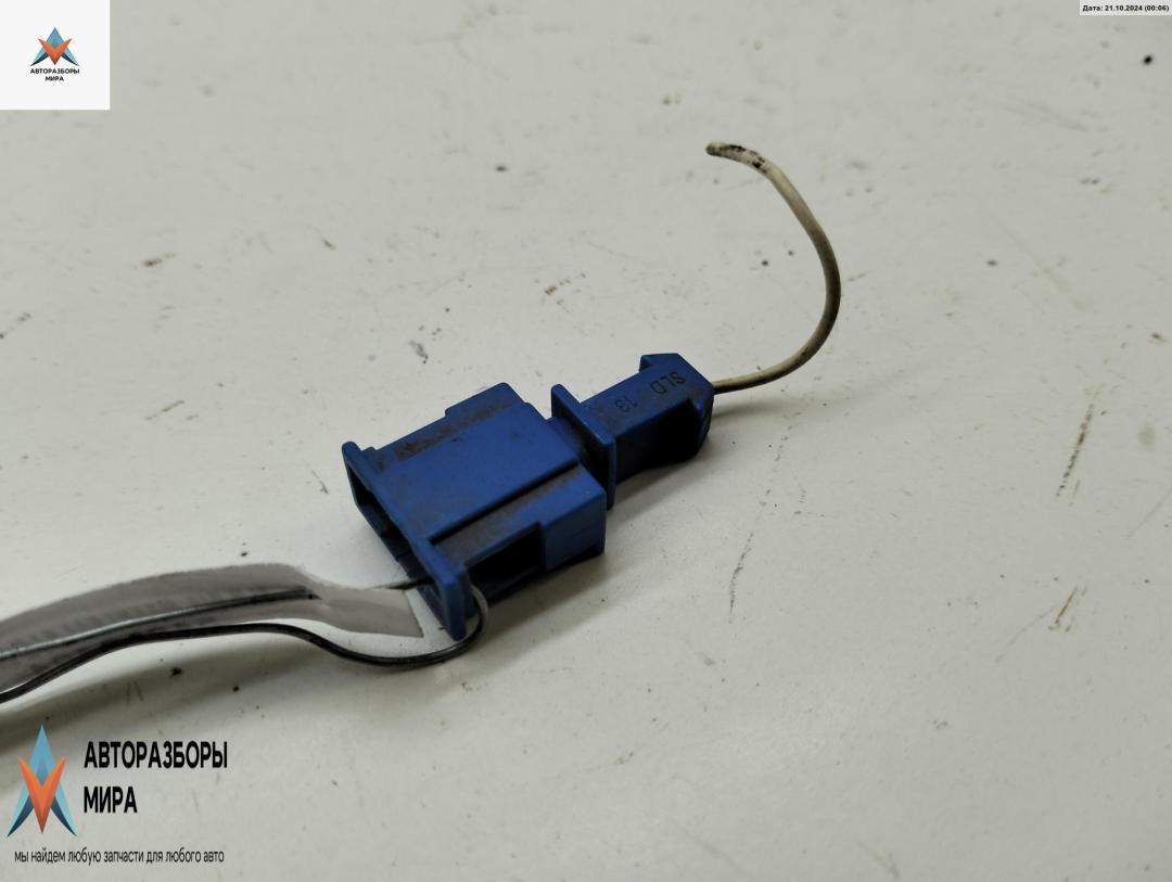 разъем (фишка) проводки Volkswagen Passat B4 1996, 1.6 л., бензин, МКПП, зелёный, универсал, 191972711D - фото №1