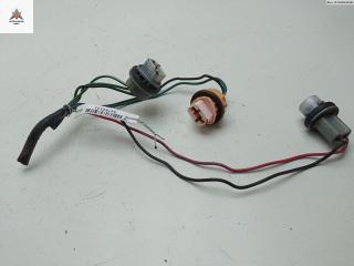 Патрон лампы фонаря Mazda 5 CR [рестайлинг] 2007, 1.8 л., бензин, МКПП, серый, минивэн