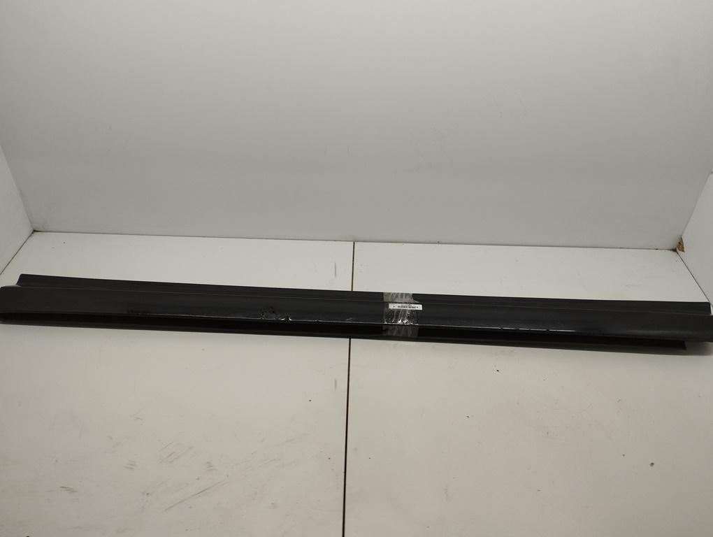 молдинг двери передней правой Audi A8 D3 2003, 4.0 л., дизель, АКПП, чёрный, седан, 4E0953960A