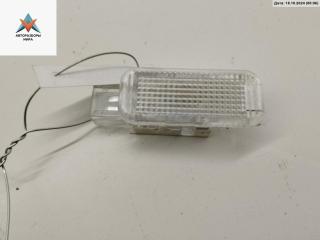 фонарь салона (плафон) Audi A6 4F/C6 2007, 3.0 л., дизель, АКПП, белый, универсал, 8D0947415