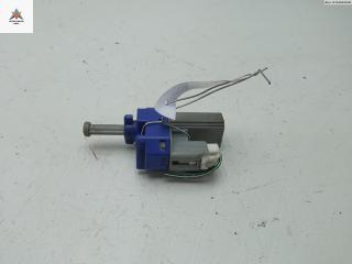 Датчик включения заднего хода (лягушка) Mazda 5 CR [рестайлинг] 2007, 1.8 л., бензин, МКПП, серый, минивэн