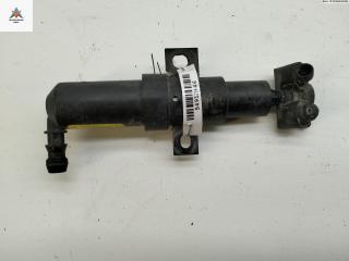 форсунка омывателя фары Volkswagen Passat B6 2006, 2.0 л., дизель, МКПП, чёрный, универсал, 3C0955103A