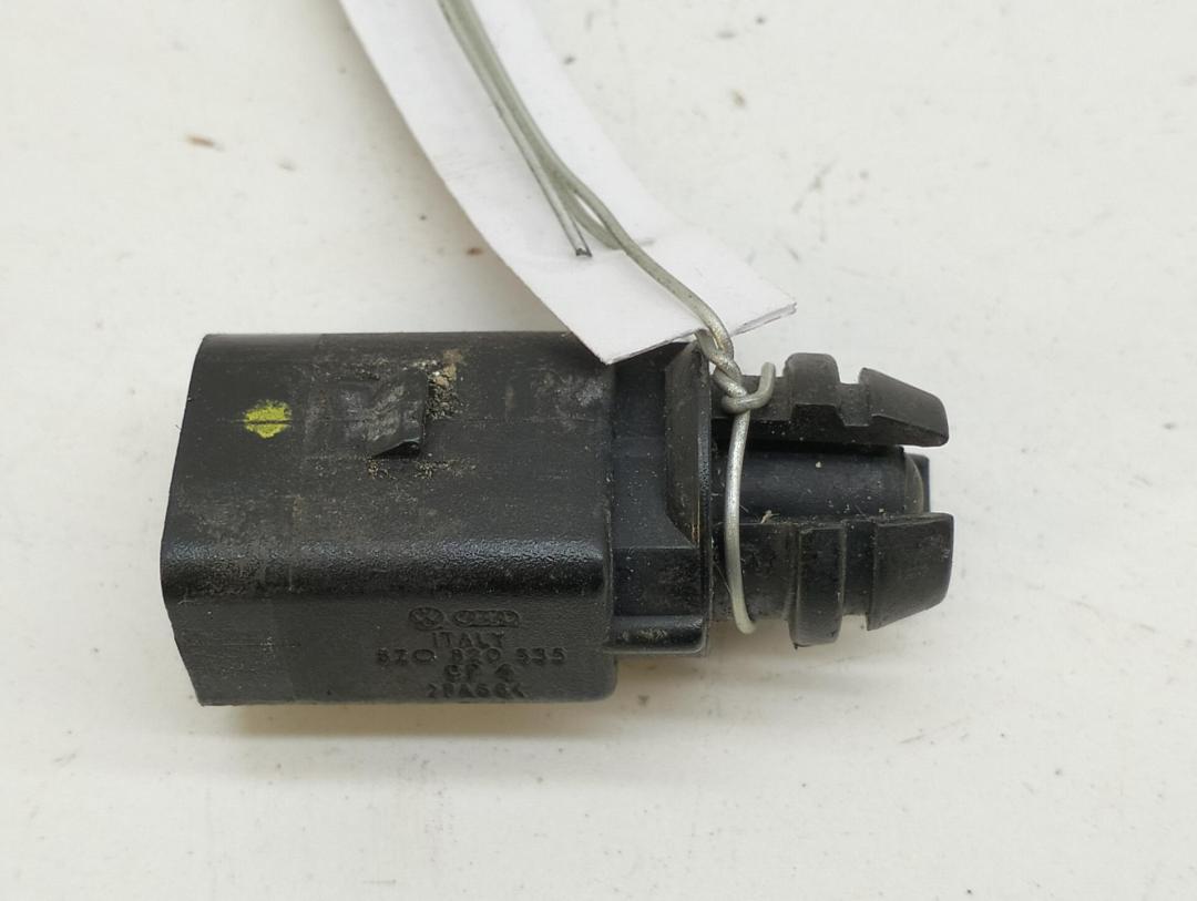 датчик температуры Volkswagen Passat B6 2006, 2.0 л., дизель, МКПП, чёрный, универсал, 8Z0820535 - фото №1