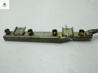 топливная рампа Nissan Almera Tino V10 [рестайлинг] 2004, 1.8 л., бензин, МКПП, чёрный, минивэн