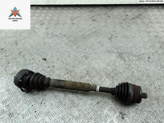 полуось передняя левая (приводной вал, ШРУС) Volkswagen Passat B5 [рестайлинг] 2003, 1.6 л., бензин, МКПП, белый, универсал