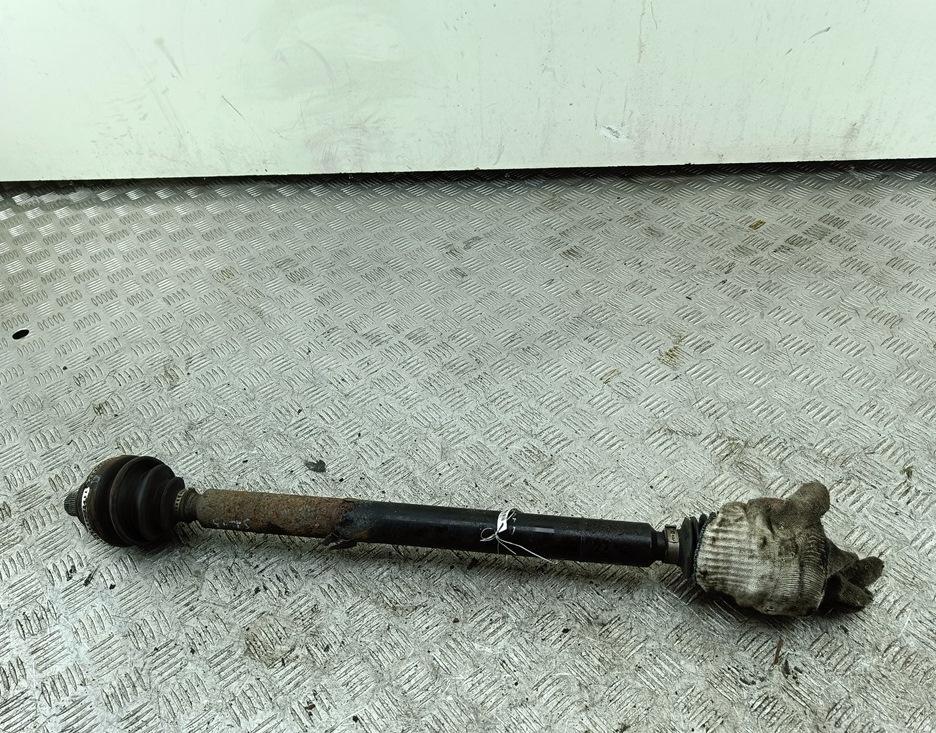 полуось передняя правая (приводной вал, ШРУС) Volkswagen Golf-5 Plus 2006, 1.6 л., бензин, МКПП, серый, хетчбэк 5 дв.