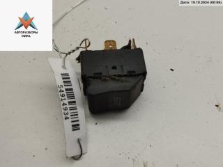 кнопка стеклоподъемника переднего левого Audi A4 B5 1996, 1.8 л., бензин, МКПП, зелёный, универсал, 4D0959855