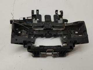 Корпус (держатель) ручки двери передней правой Audi A8 D3 2003, 4.0 л., дизель, АКПП, чёрный, седан, 4E0839885